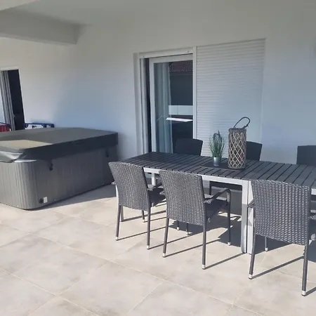 Adriaperle Casper Mit Whirlpool *