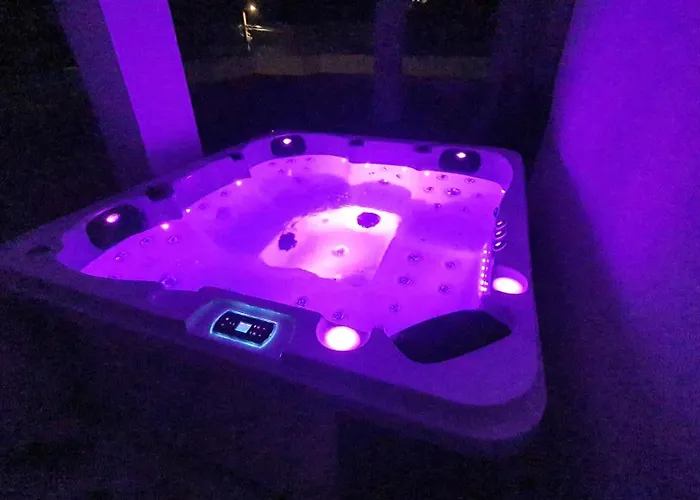 아파트 Adriaperle Casper Mit Whirlpool Palit