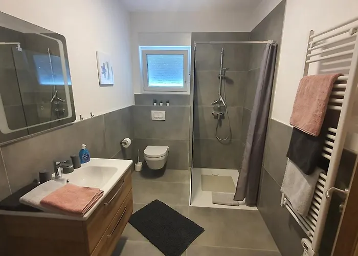 Adriaperle Casper Mit Whirlpool * Palit